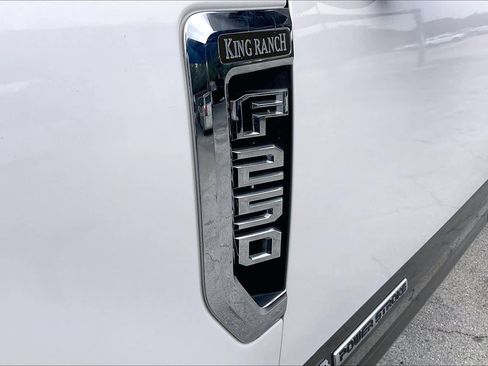 Used 2018 Ford F250 King Ranch w/ King Ranch Ultimate Package AWD/4WD image 33