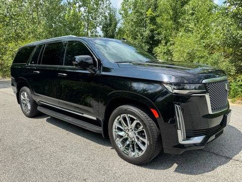 Used 2021 Cadillac Escalade ESV Premium Luxury w/ LPO, Radiant Package AWD/4WD image 4