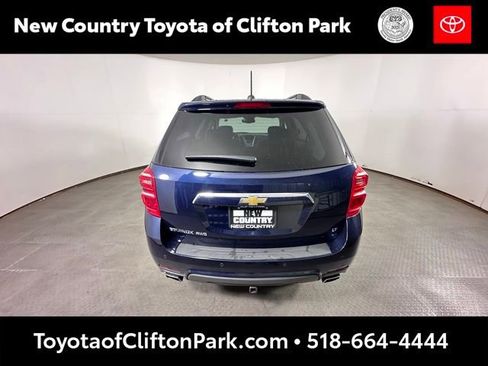 Used 2017 Chevrolet Equinox LT w/ Convenience Package image 4