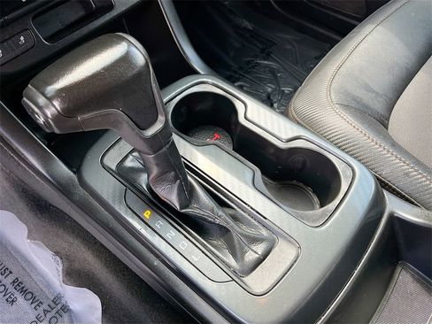 Used 2021 GMC Canyon AT4 w/ Trailering Package image 17