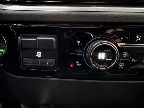 Certified 2022 Chevrolet Silverado 1500 RST w/ Z71 Off-Road Package image 25