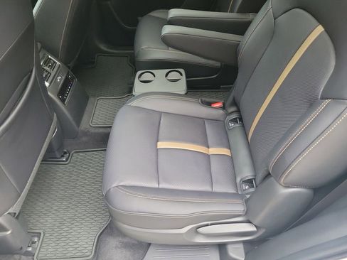 Certified 2025 MAZDA CX-90 3.3 Turbo S w/ Premium Package image 15