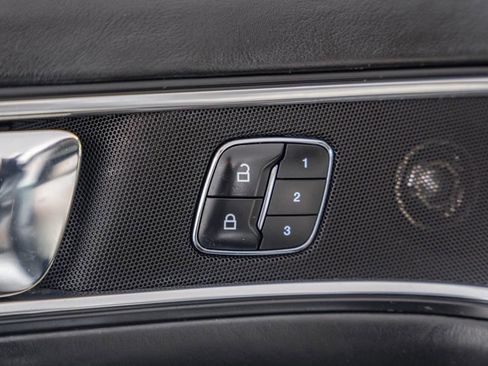 Used 2017 Ford Explorer Platinum image 46