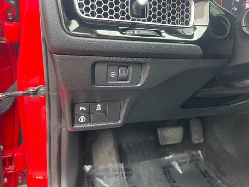 Used 2022 Honda Civic Touring image 19