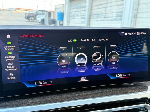 Used 2023 BMW i4 eDrive40 w/ Premium Package image 17