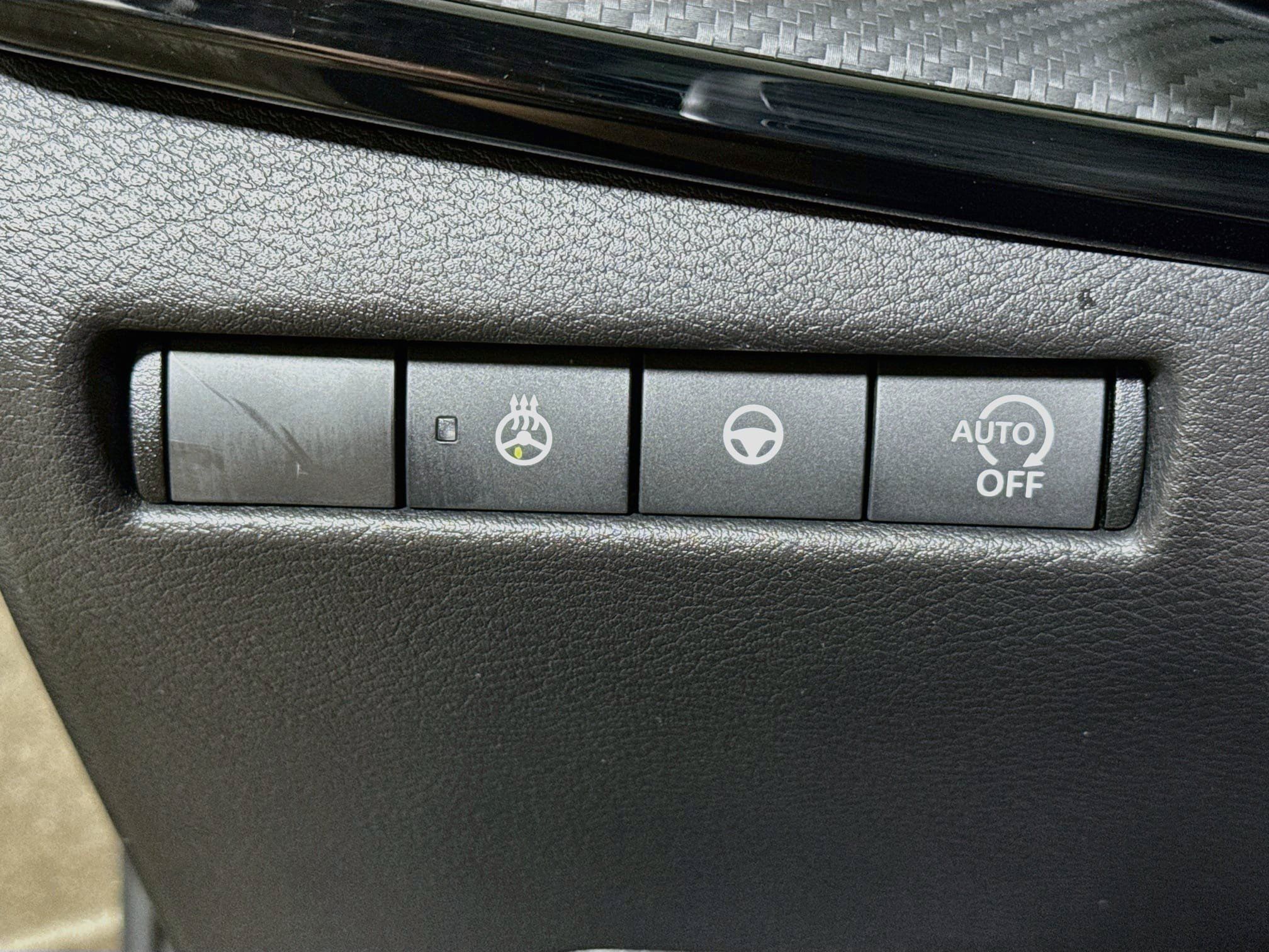 Used 2026 Nissan Kicks SR w/ SR Premium Package FWD image 14