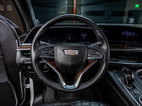 Used 2023 Cadillac Escalade Sport Platinum AWD/4WD image 15