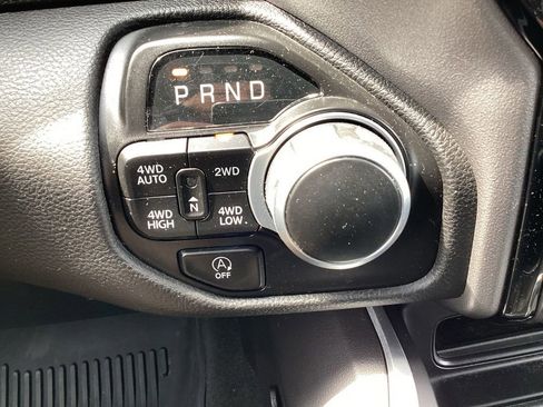 Used 2023 RAM 1500 Big Horn AWD/4WD image 24