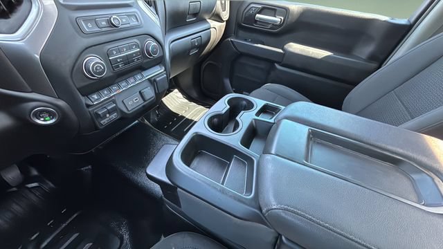 Used 2025 Chevrolet Silverado 3500 W/T AWD/4WD image 16