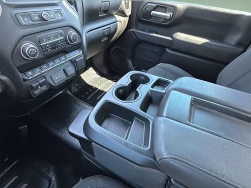 Used 2025 Chevrolet Silverado 3500 W/T AWD/4WD image 16