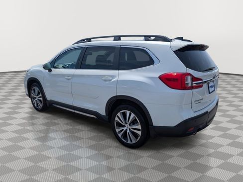 Used 2022 Subaru Ascent Limited w/ Technology Package AWD/4WD image 3