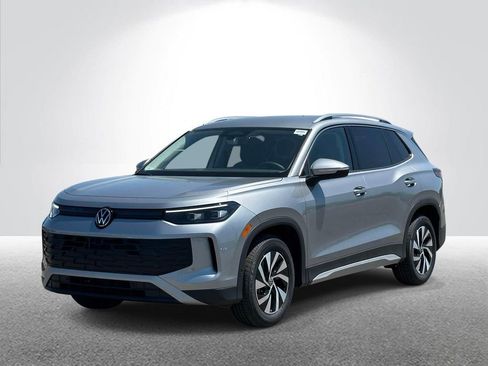 New 2026 Volkswagen Tiguan S FWD image 1