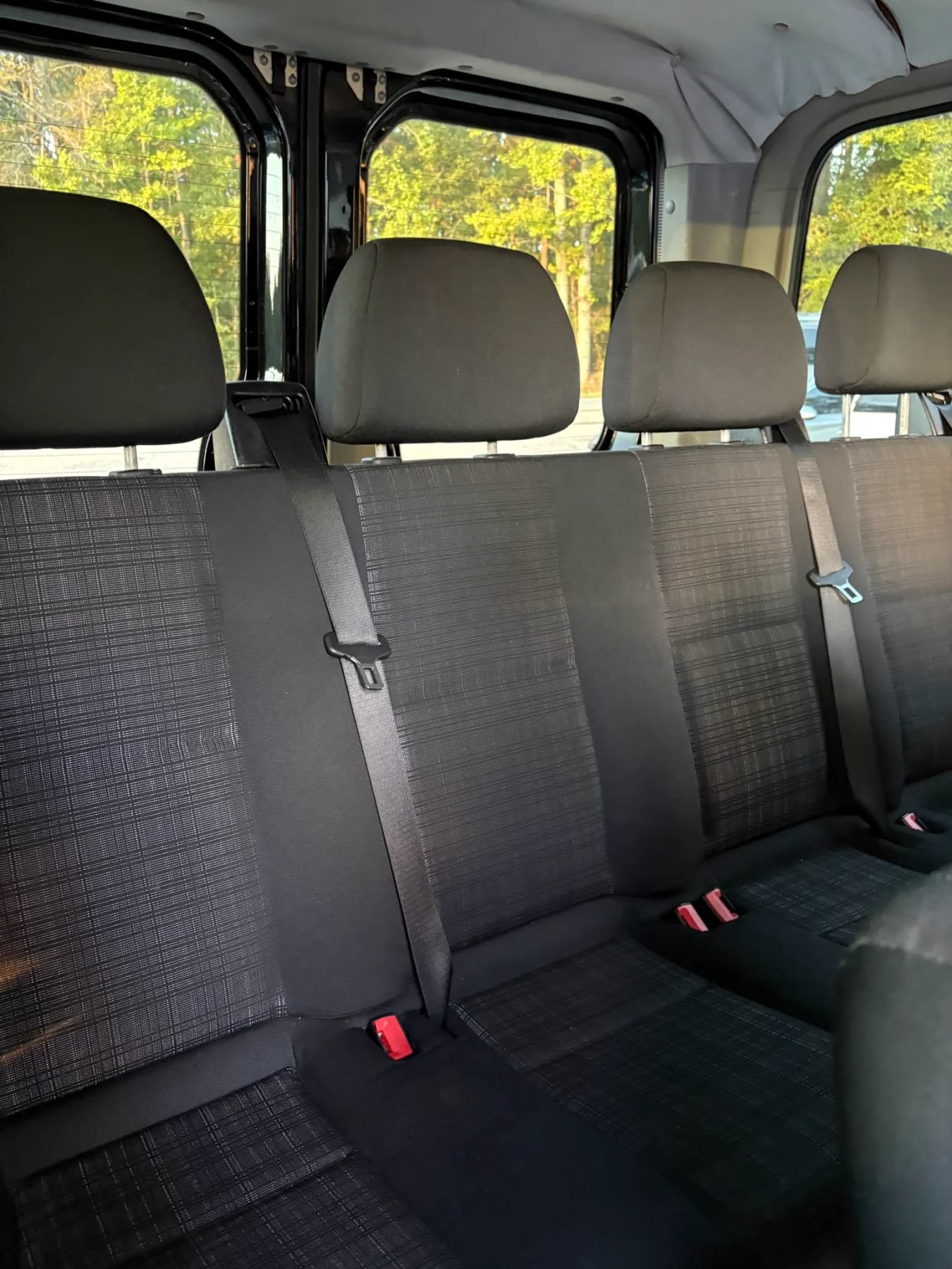 Used 2015 Mercedes-Benz Sprinter 2500 image 21