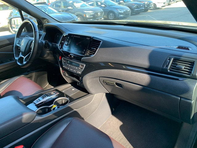 Used 2024 Honda Ridgeline Black Edition image 11