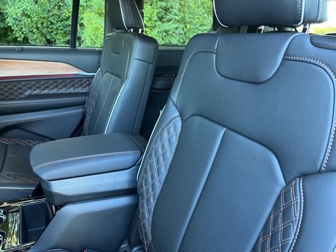 New 2025 Jeep Grand Cherokee L Summit image 30