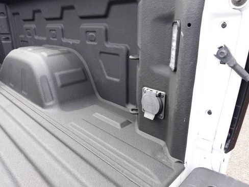 Used 2022 GMC Sierra 1500 Pro w/ Pro Value Package image 21