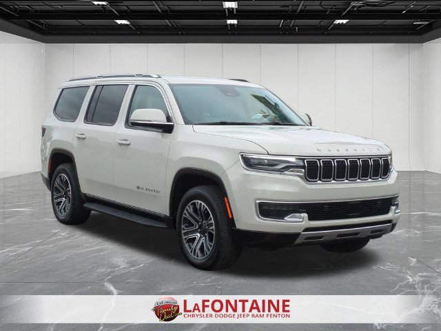 Used 2022 Jeep Wagoneer Series III AWD/4WD image 7