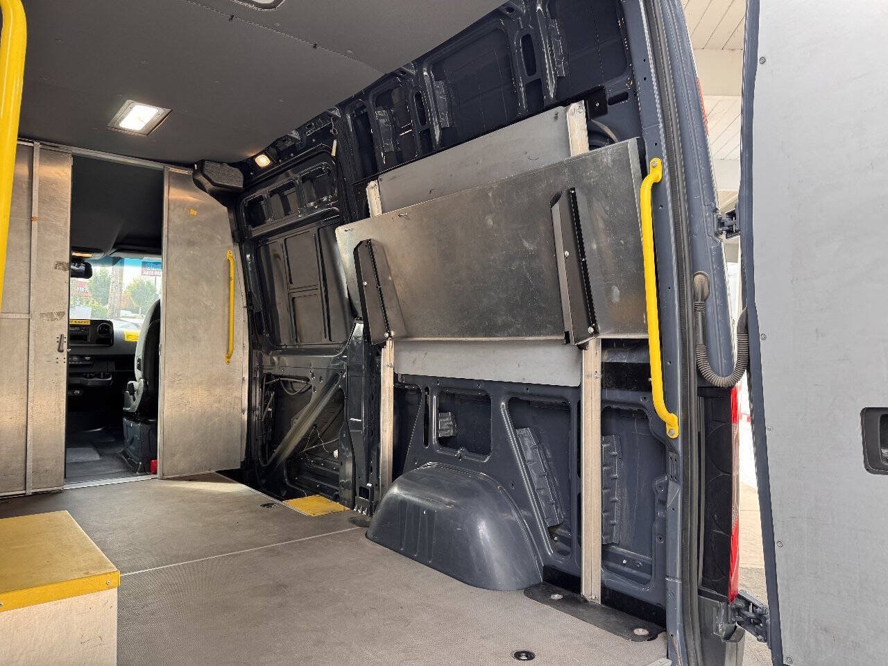 Used 2019 Mercedes-Benz Sprinter 144 image 7