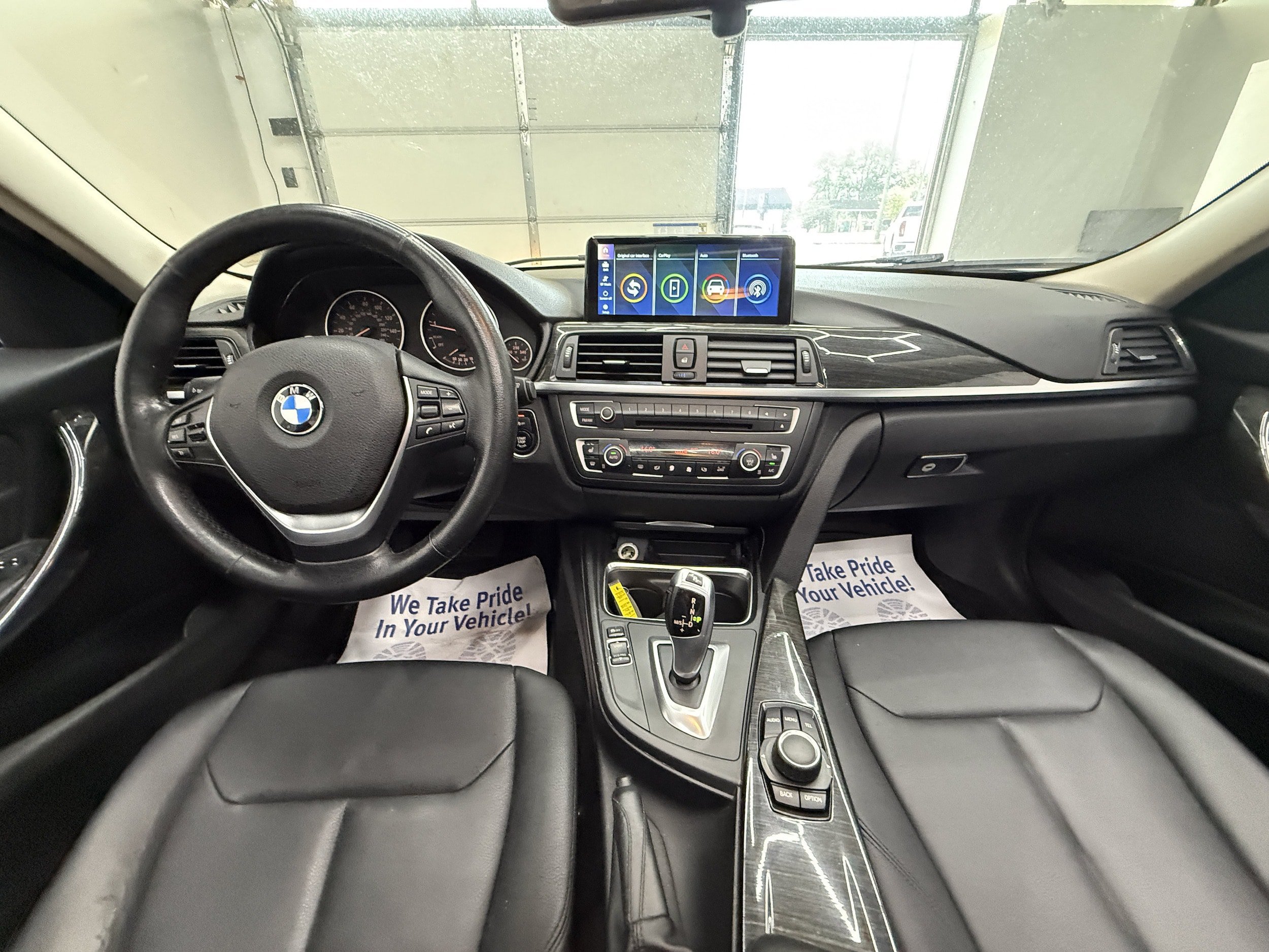 Used 2014 BMW 320i xDrive Sedan AWD/4WD image 13