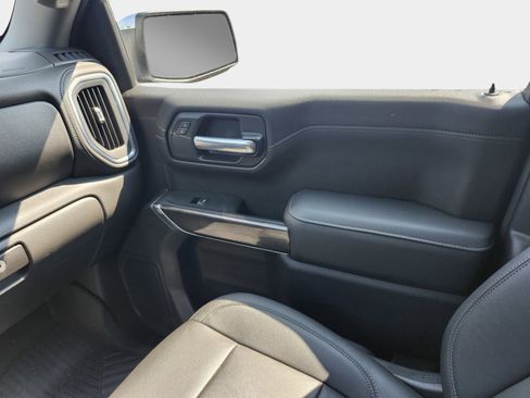 Used 2021 Chevrolet Silverado 1500 LTZ w/ Z71 Off-Road Package image 25