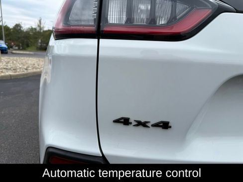 Certified 2023 Jeep Cherokee Altitude Lux AWD/4WD image 6