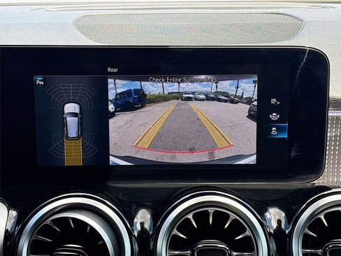 Used 2023 Mercedes-Benz EQB 250+ image 14