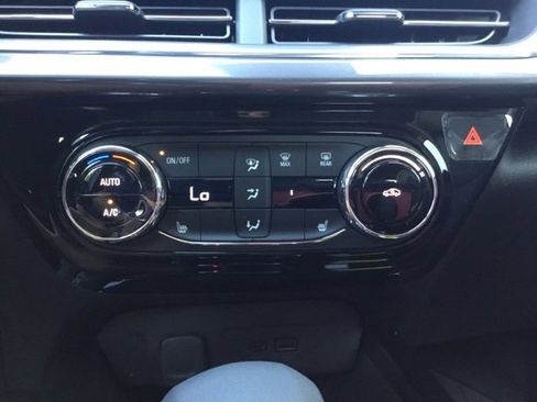 New 2025 Chevrolet Trax ACTIV w/ Driver Confidence Package image 12