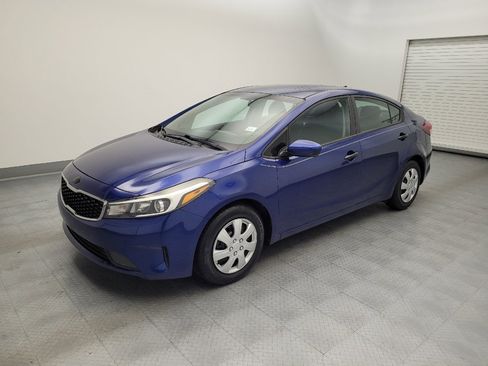 Used 2018 Kia Forte LX FWD image 2