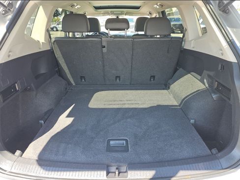 Used 2019 Volkswagen Tiguan SEL AWD/4WD image 6