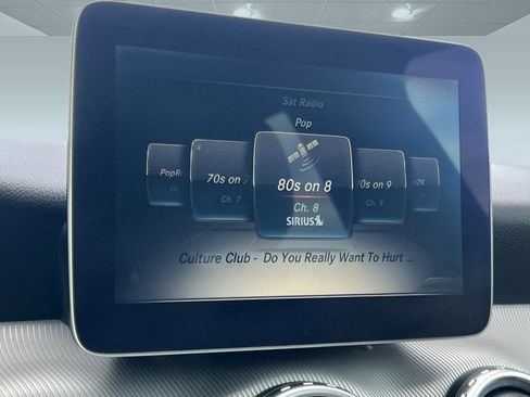 Used 2017 Mercedes-Benz GLA 250 4MATIC image 25