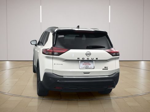 Certified 2023 Nissan Rogue SV w/ SV Premium B Package FWD image 6