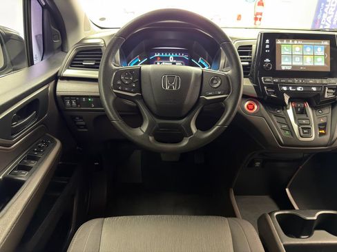 Used 2019 Honda Odyssey EX image 27
