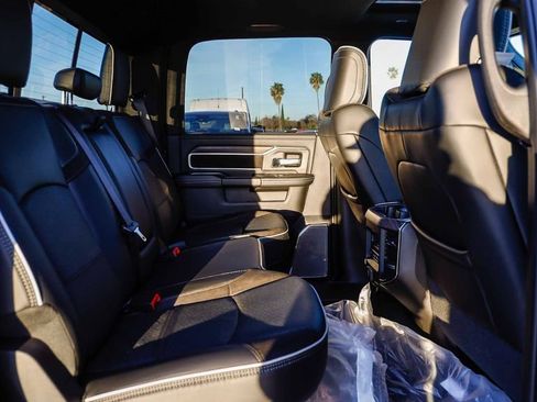 New 2026 RAM 2500 Laramie AWD/4WD image 20
