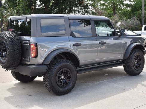 Certified 2022 Ford Bronco Wildtrak AWD/4WD image 7