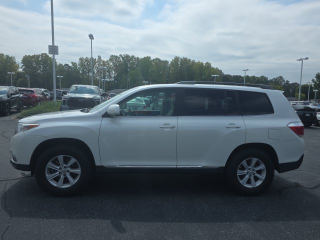 Used 2011 Toyota Highlander 2WD w/ Tech Pkg image 5