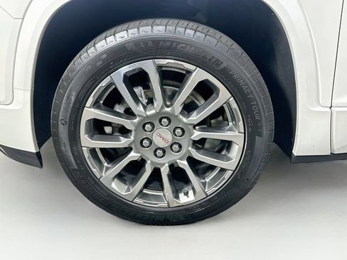 Used 2023 GMC Acadia Denali w/ Denali Technology Package AWD/4WD image 40