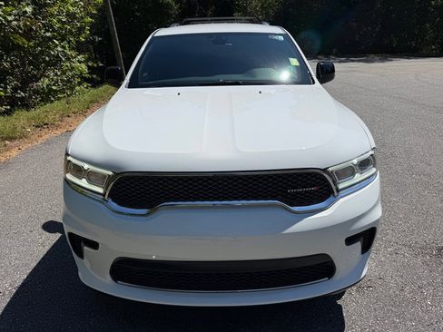 Used 2024 Dodge Durango SXT w/ Trailer Tow Group IV AWD/4WD image 3