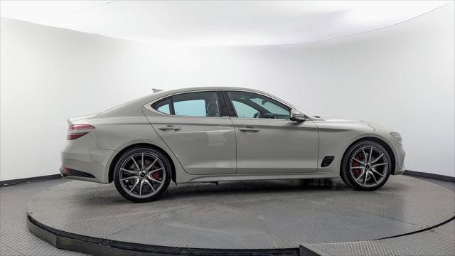 Used 2025 Genesis G70 2.5T RWD image 9