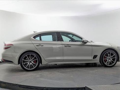 Used 2025 Genesis G70 2.5T RWD image 9