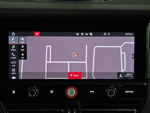 Certified 2026 Porsche Macan AWD/4WD image 18