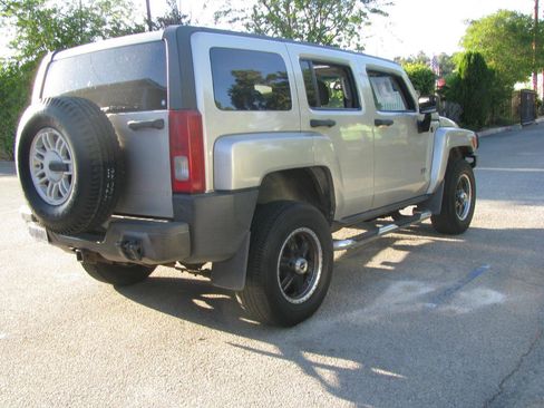 Used 2006 HUMMER H3 image 5