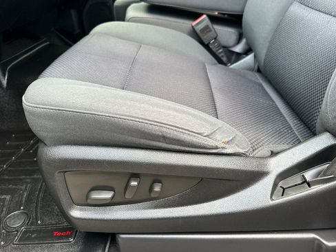 Used 2016 Chevrolet Silverado 1500 LT w/ All Star Edition RWD image 13