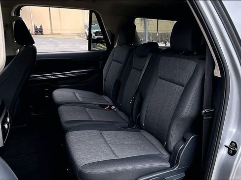 Used 2024 Ford Expedition Max XLT image 40