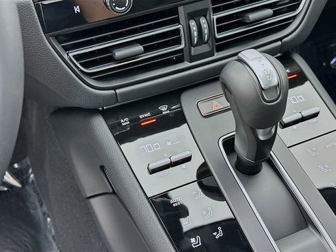 New 2026 Porsche Macan GTS image 18