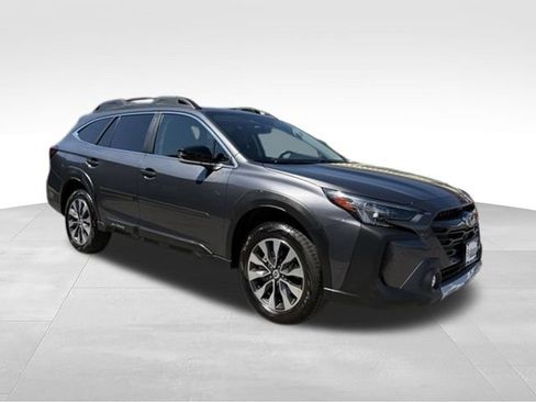 Used 2025 Subaru Outback Limited AWD/4WD image 1