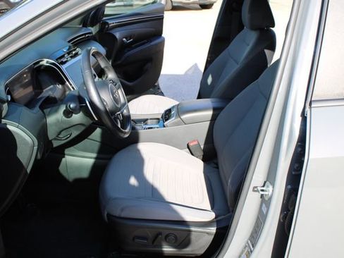 Used 2023 Hyundai Santa Cruz SEL Premium image 13