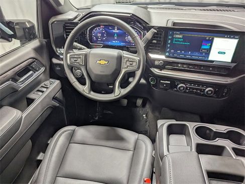 Used 2026 Chevrolet Silverado 3500 LTZ image 7