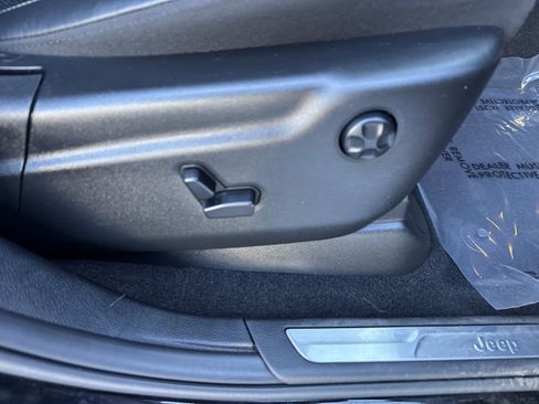 Used 2021 Jeep Grand Cherokee Limited w/ Quick Order Package 28K 80th image 17