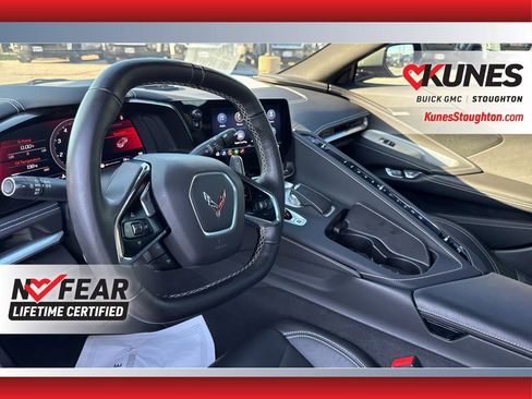 Used 2021 Chevrolet Corvette Stingray Convertible w/ Z51 Performance Package RWD image 24