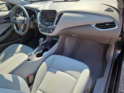 Used 2023 Chevrolet Malibu LT FWD image 33
